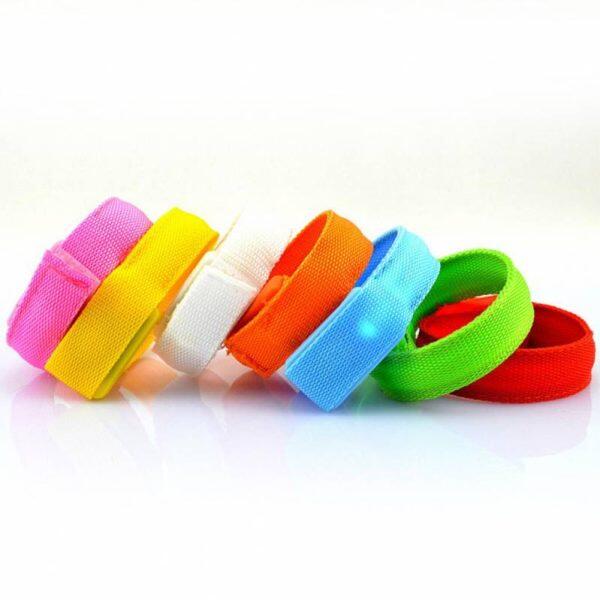 Led Βραχιόλια Αδιάβροχα που Αναβοσβήνουν