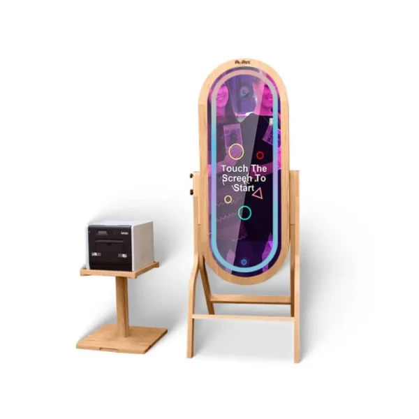 photo booth με ρουστίκ δρύινο σκελετό